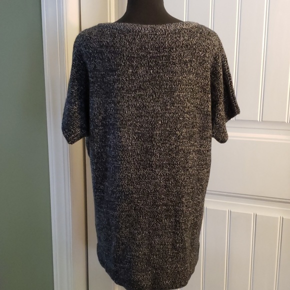 🖤 Marbled Short Sleeve Sweater - Picture 3 of 4